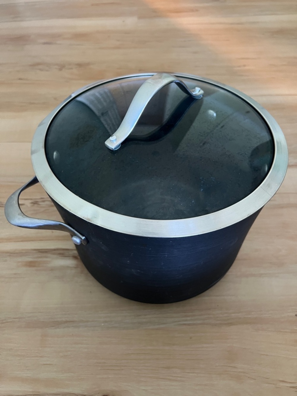 Calphalon Black Nonstick Stockpot 8qt with lid, Side Handles